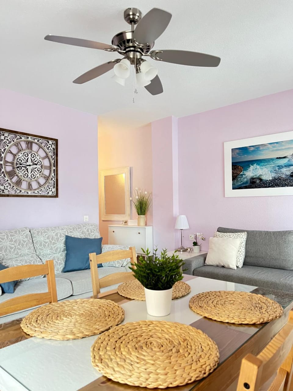 Living room, Seating area, Dining area