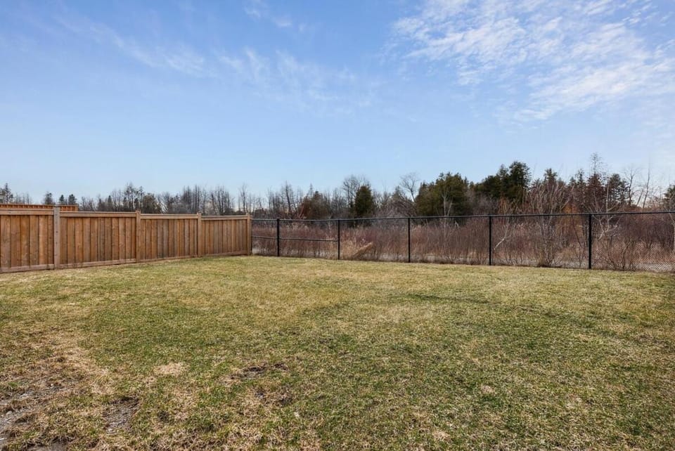 Baker Hill Executive Suite 2 Br Basement Apartment with Full Kitchen and Bath Apartment in Whitchurch-Stouffville