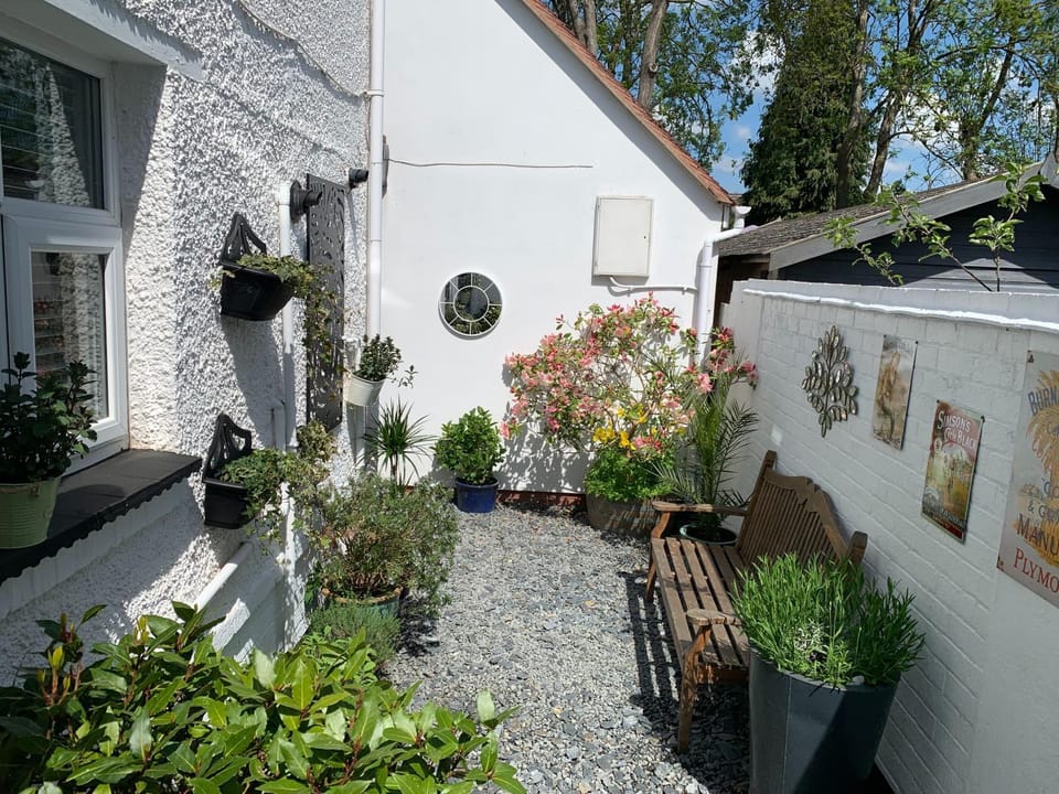 Garden, Seating area, Garden view, Area and facilities