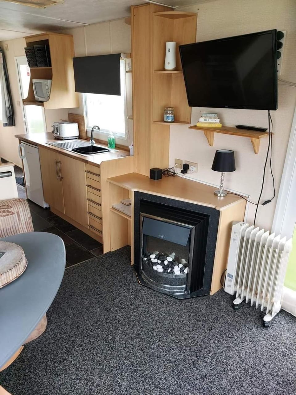 Caravan getaway sand le mere tunstall Campground/ 
RV Resort in England