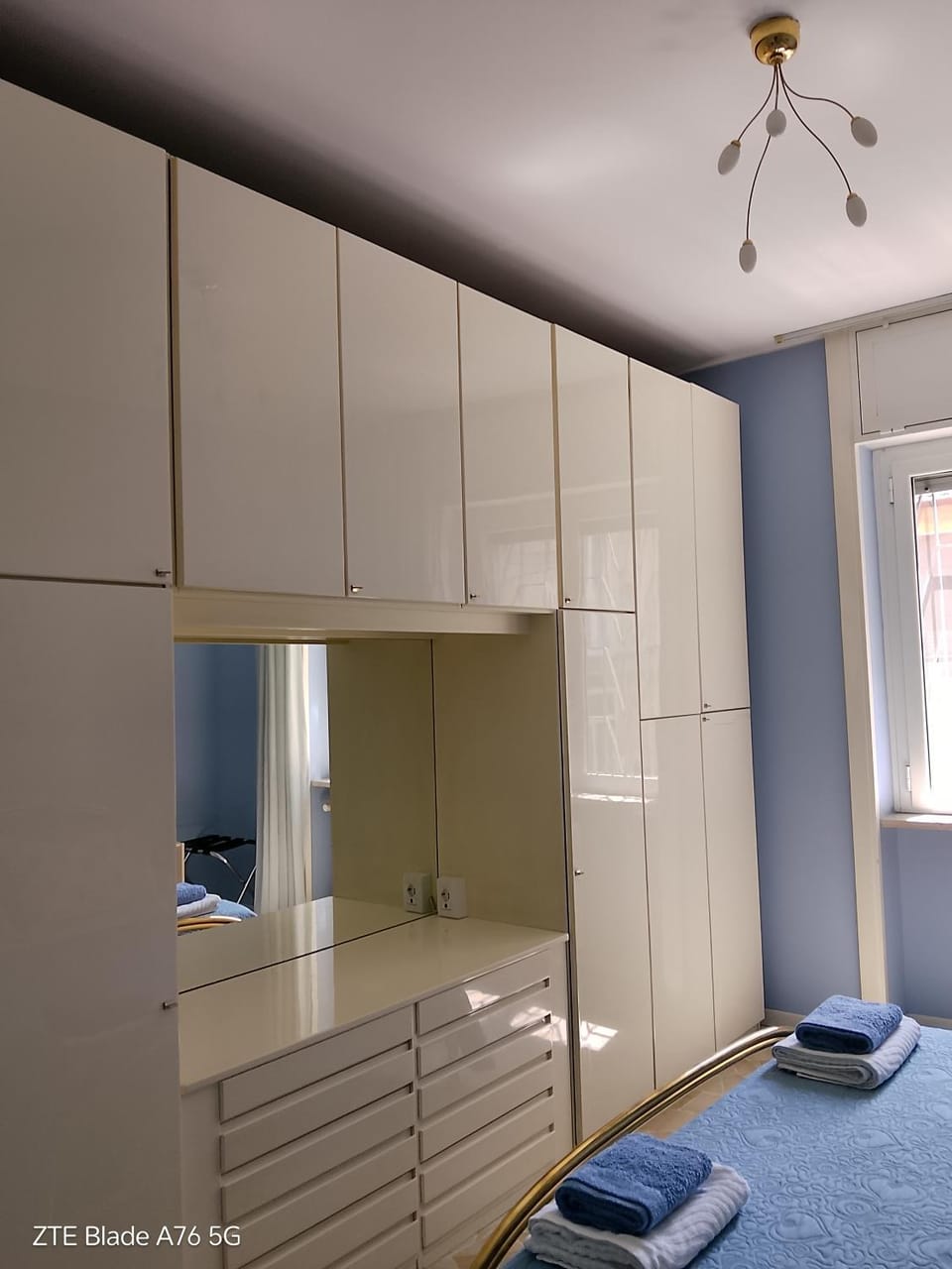 Bedroom, wardrobe