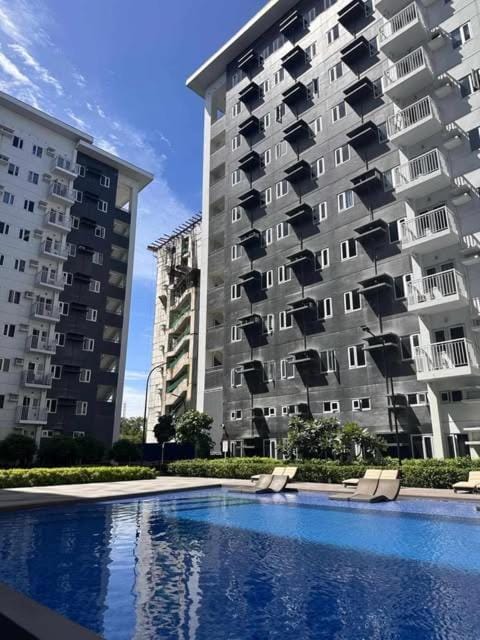 Charm Residences Staycation by Ashti Apartment in Pasig
