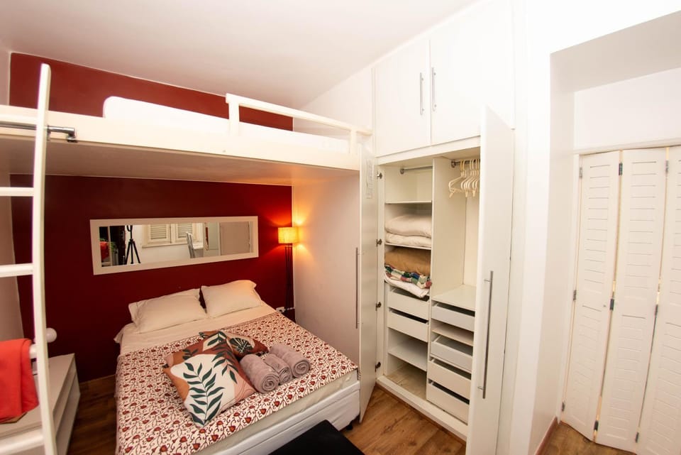 Loft Leblon a 200 metros da melhor praia do Rio Apartment in Rio de Janeiro