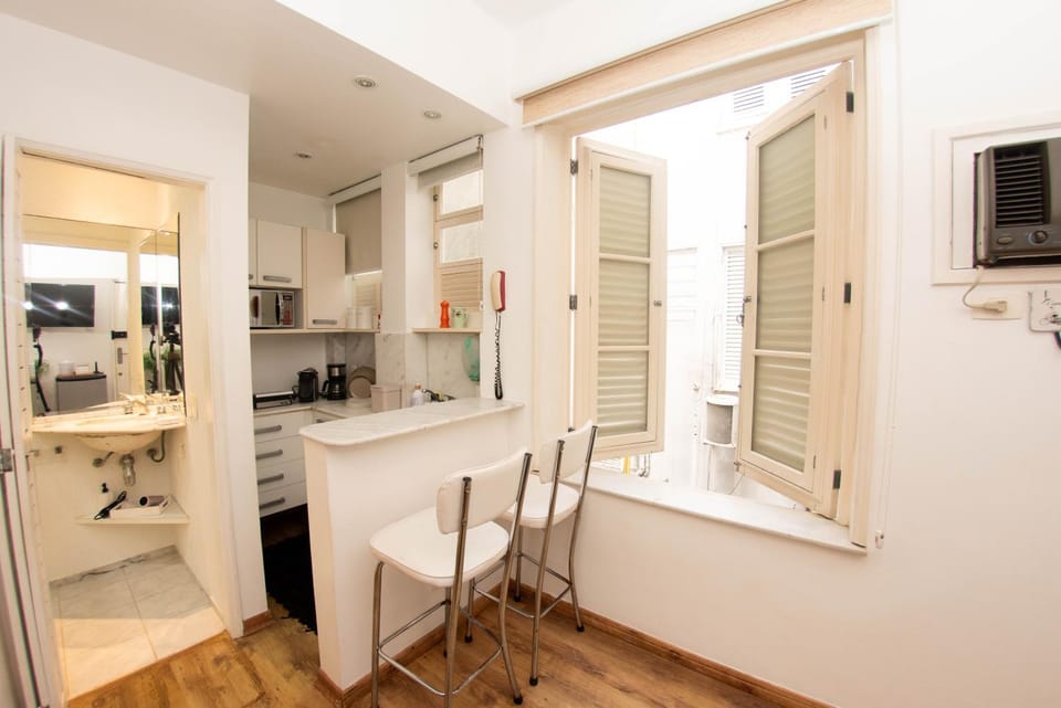 Apartamento studio Leblon excelente localização Apartment in Rio de Janeiro