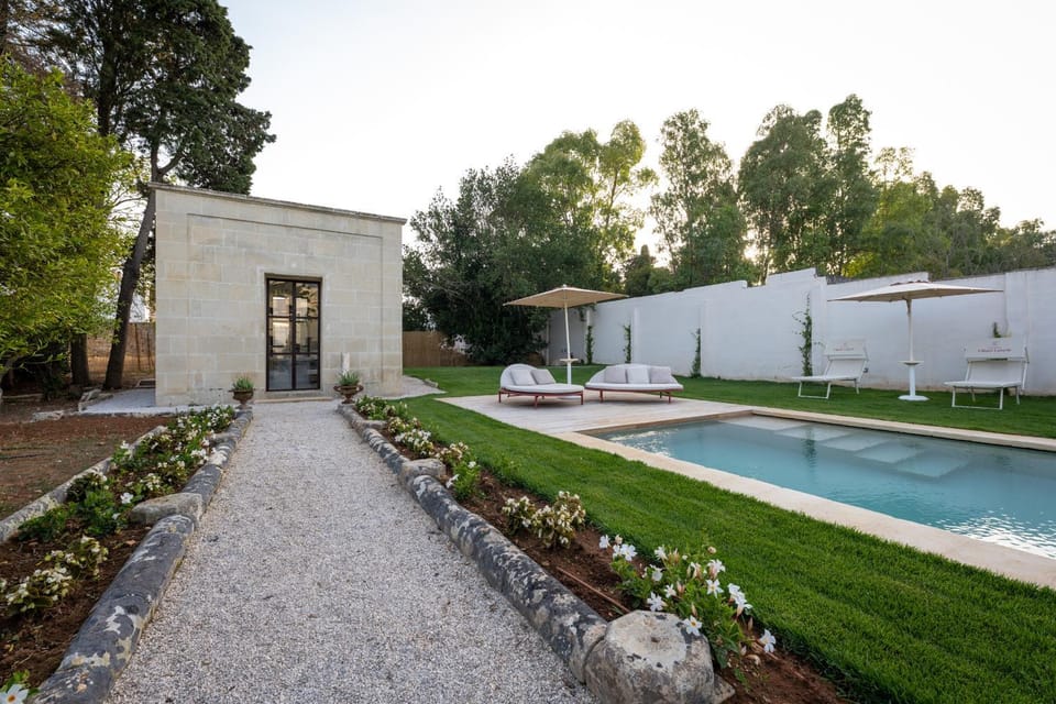 Property building, Swimming pool