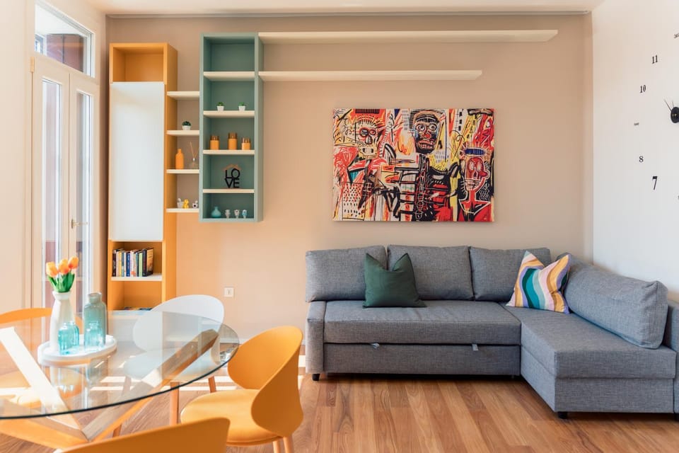 Living room, Seating area