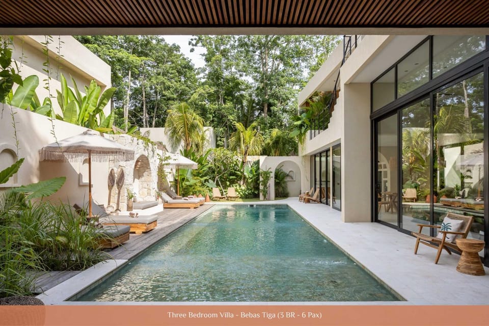 Property building, Natural landscape, View (from property/room), Garden view