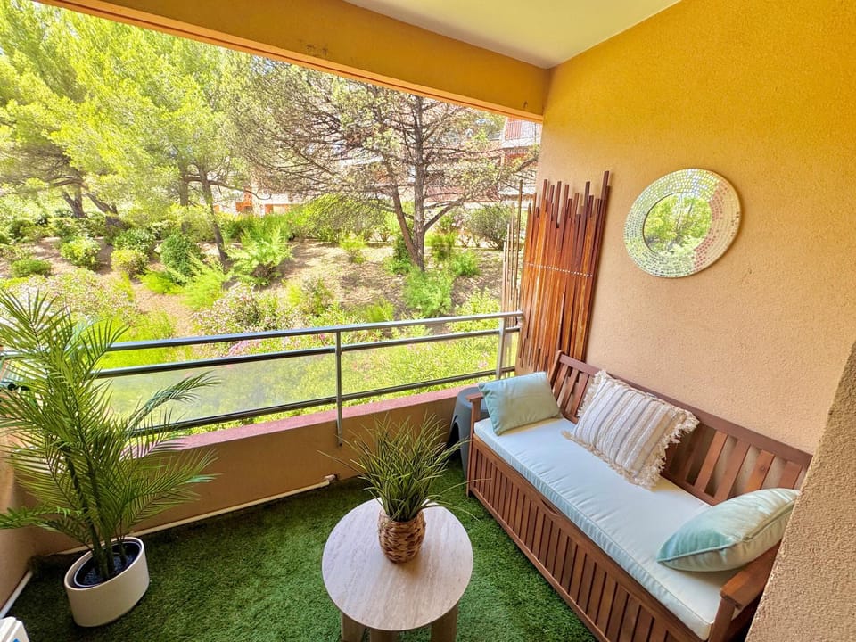 Balcony/Terrace, Balcony/Terrace
