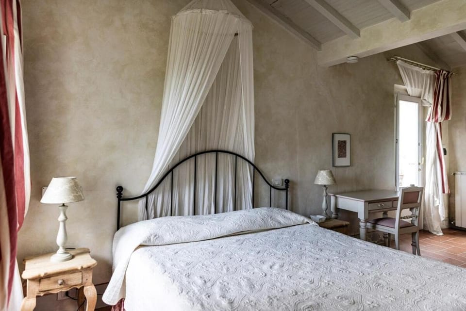 GOLDEN LUXE - Rifugio con vista mare e piscina in Toscana Villa in Pietrasanta