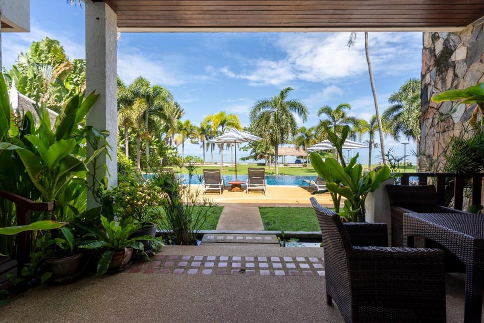 Beachfront! 2 Bedroom Apartment A4 - 110 Sqm Apartment in Krabi Changwat