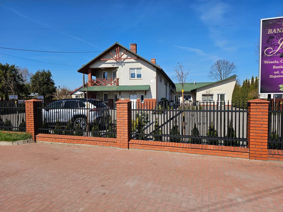 Property building, Parking