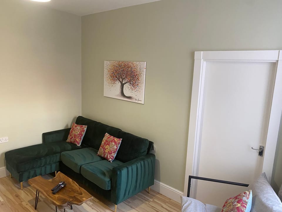 Living room, Decorative detail, Seating area