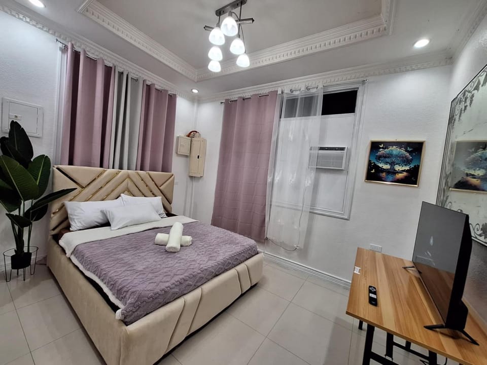 N3 Studio Room Apartment Transient House Ground Floor near Abreeza Mall, SPMC, SM Lanang, USEP Vacation rental in Davao City
