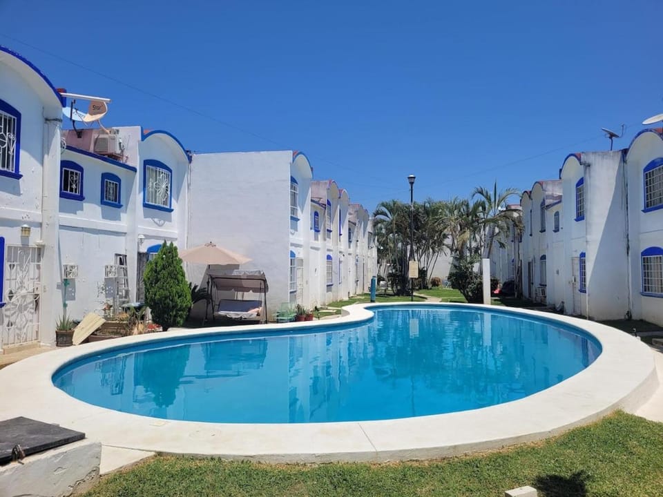 Pool view, Swimming pool