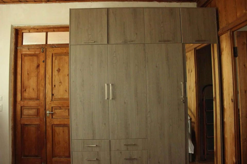 wardrobe