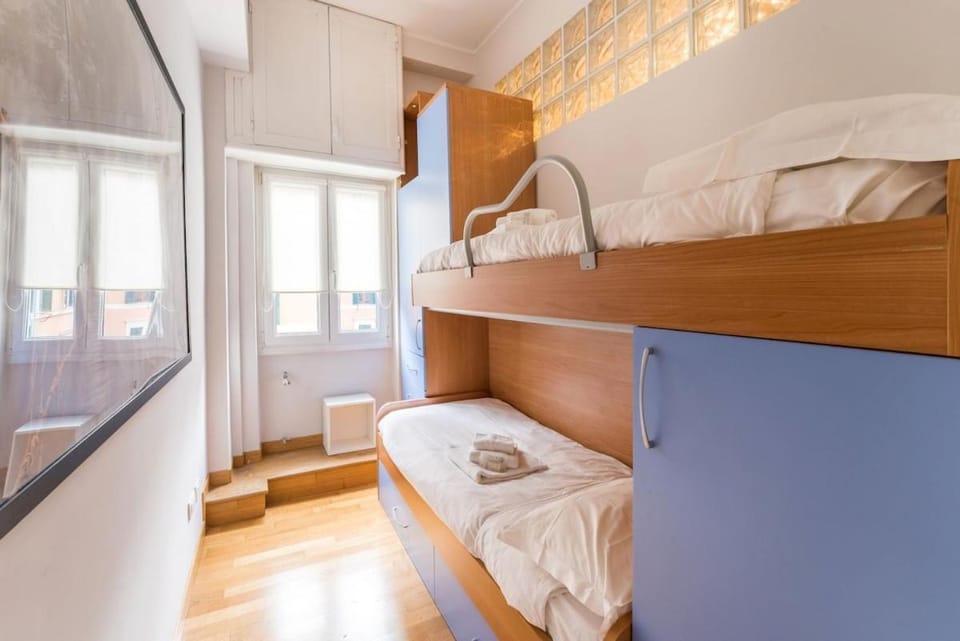 bunk bed