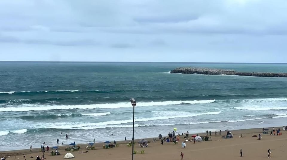 Luxury Condo Mehdia Beach, Parking, Netflix, Games, High Speed Internet Apartment in Rabat-Salé-Kénitra