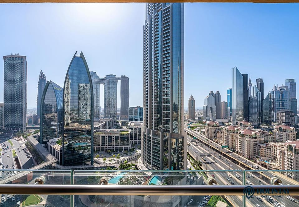 Property building, Day, City view