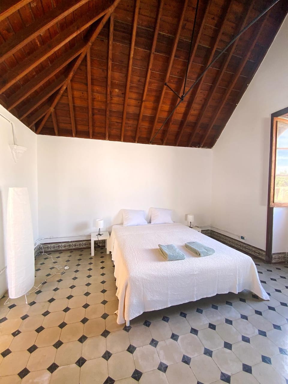 Comfortable Room in Historic Casa Quesada Shared House Inn in Las Palmas de Gran Canaria