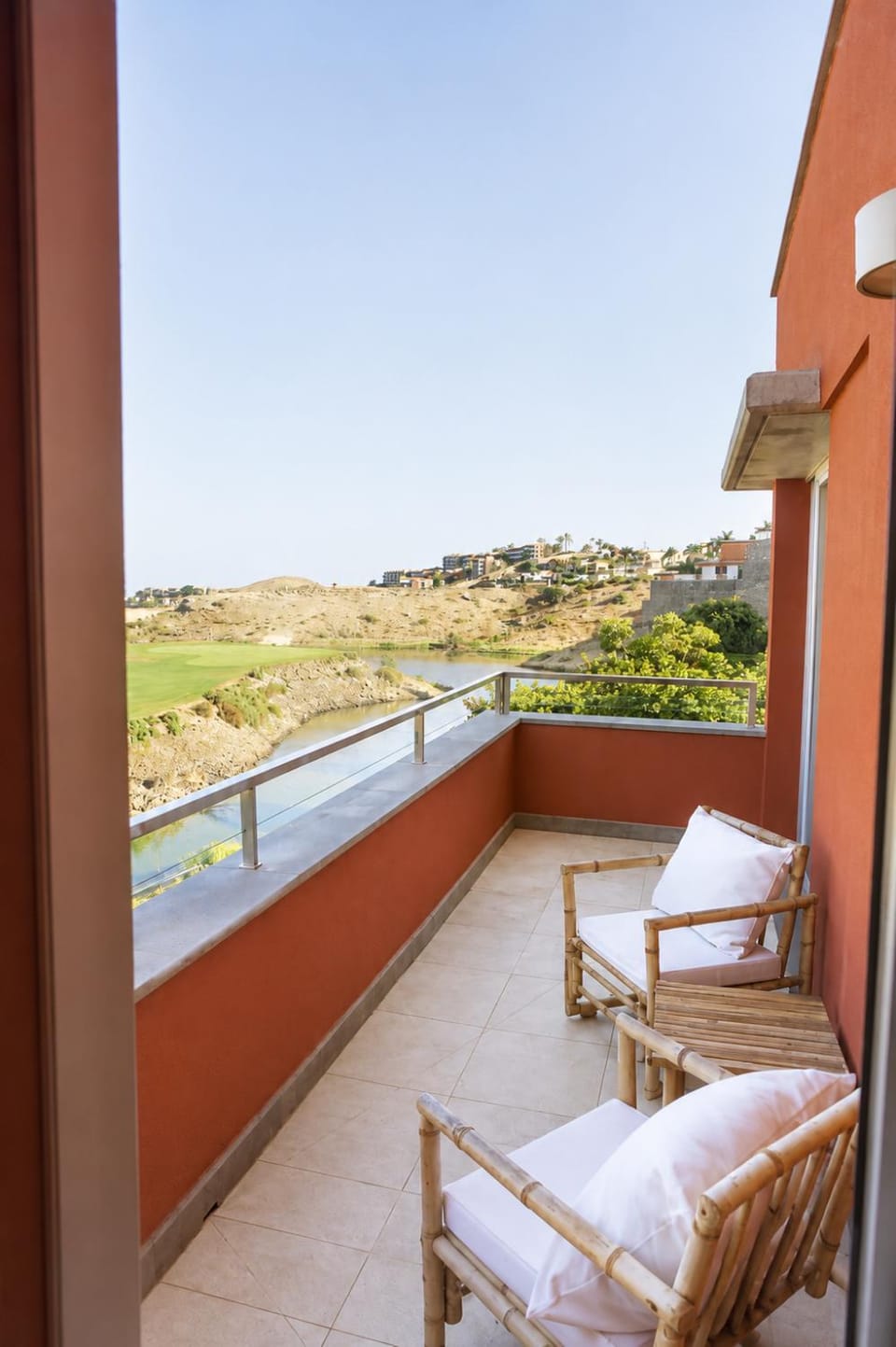 Day, Natural landscape, View (from property/room), Balcony/Terrace, Seating area, Lake view, River view