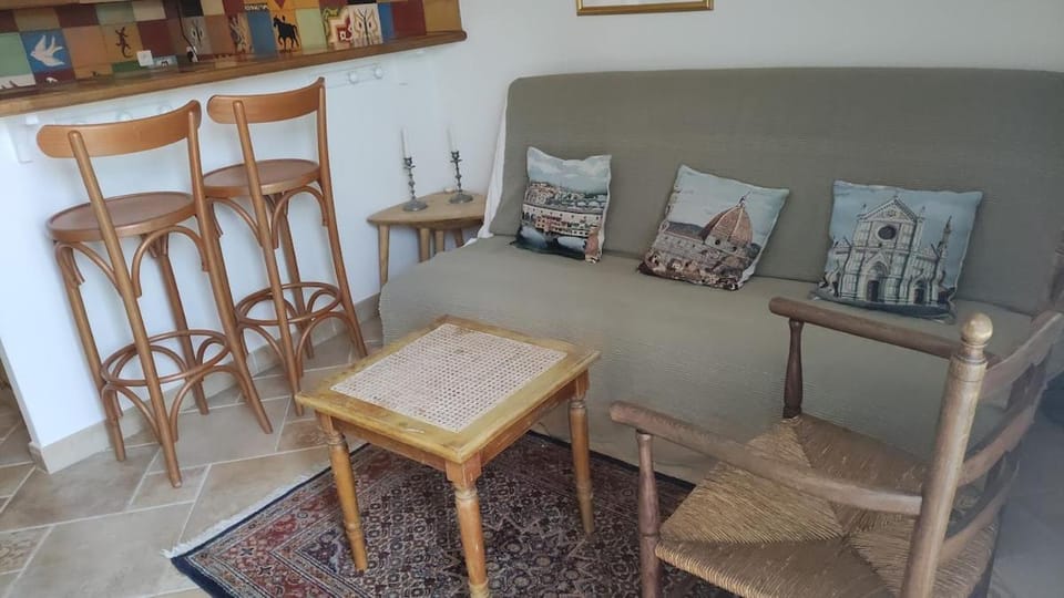 Villa Erbella with sea view from balcony and lovely garden Apartment in Nouvelle-Aquitaine