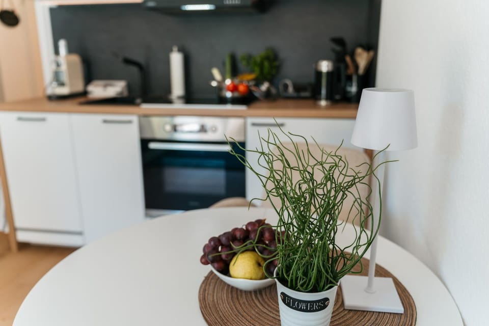 Coffee/tea facilities, Kitchen or kitchenette, Food and drinks, Food, oven, stove