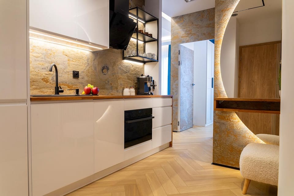 Kitchen or kitchenette, pet friendly, stove