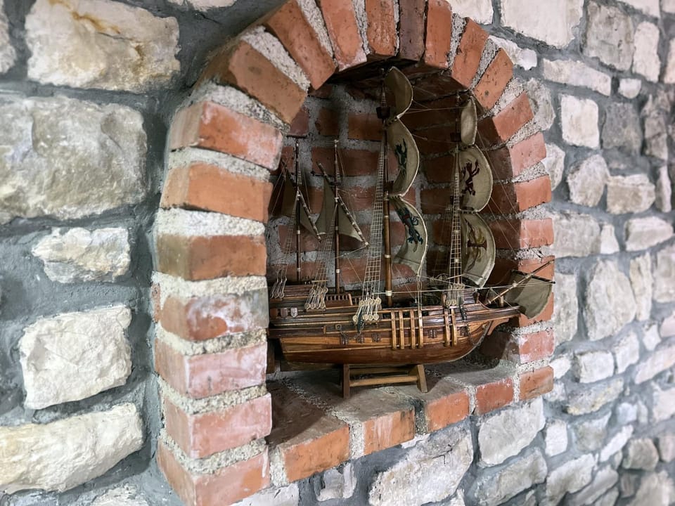 Decorative detail