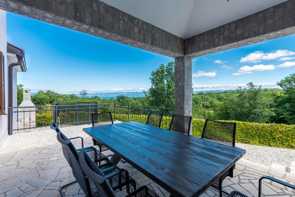 Beautiful villa with private pool Villa in Primorje-Gorski Kotar County