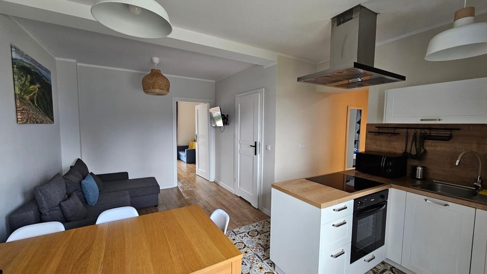 Living room, Seating area, Dining area, dishwasher, oven, stove