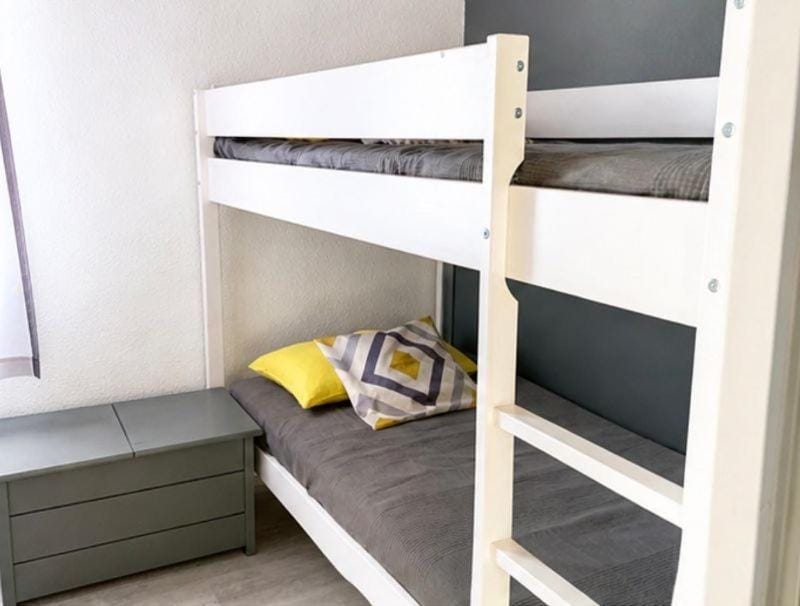 Cosy duplex de 35m2, à 7' à pied de la plage et du centre, wifi, clim, parking privé, piscines Apartment in Canet-en-Roussillon