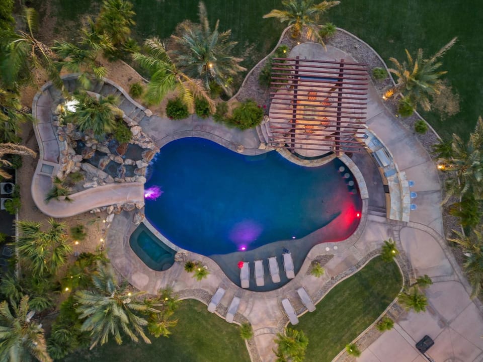 Privately Gated 2.3 Acre, Tuscan Villa Resort Property, View, pool and12' Slide!! Villa in Bermuda Dunes