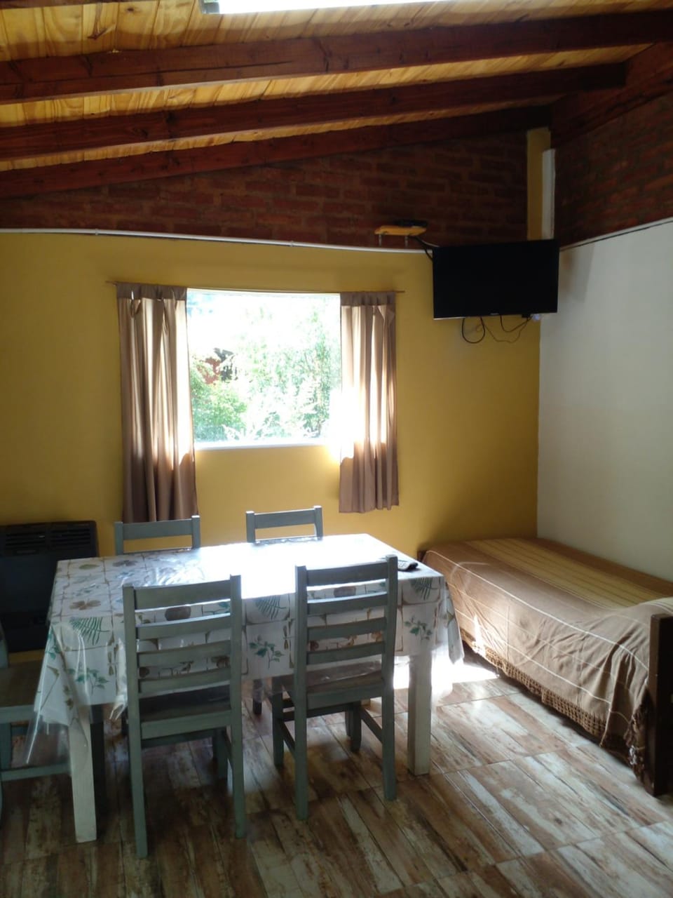 Cabañas del Paralelo House in Lago Puelo