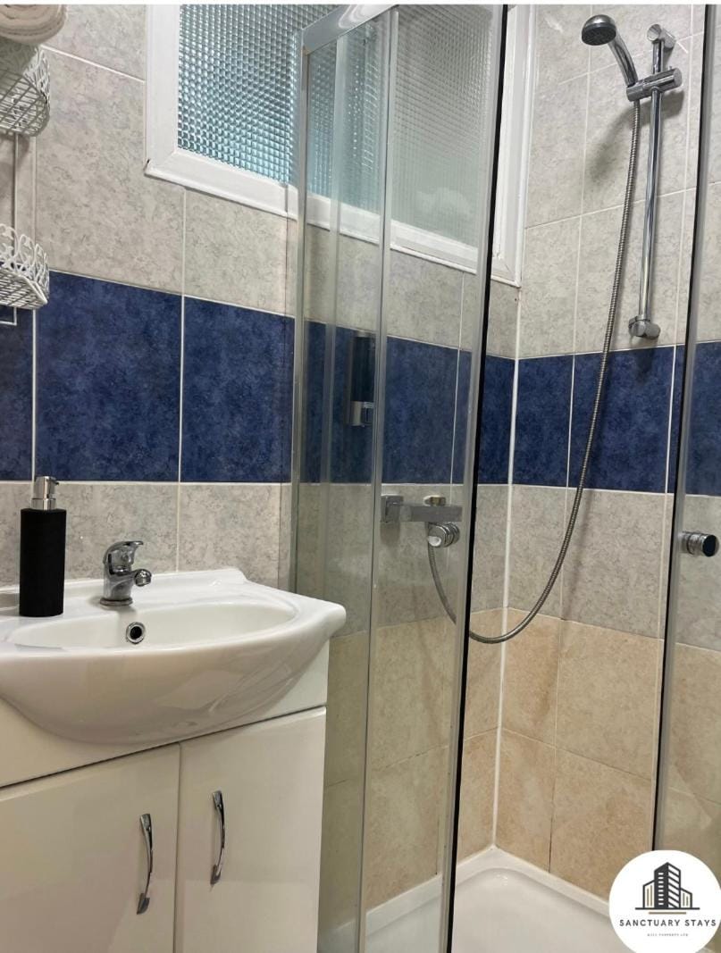 Entire apartment Camden Apartment in London Borough of Islington