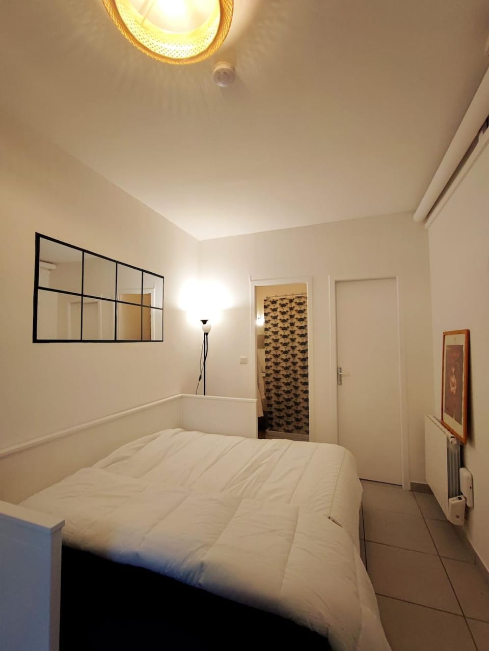 Bed, Photo of the whole room