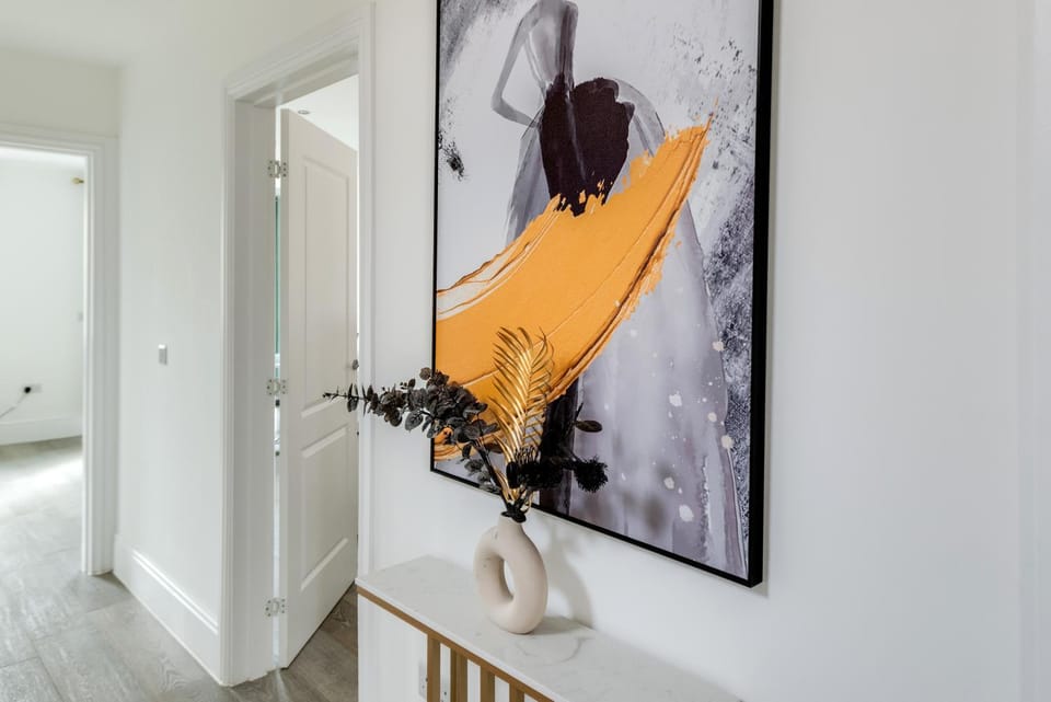 Stylish 4-BR House with 3 Ensuite & Free Parking House in Oxford