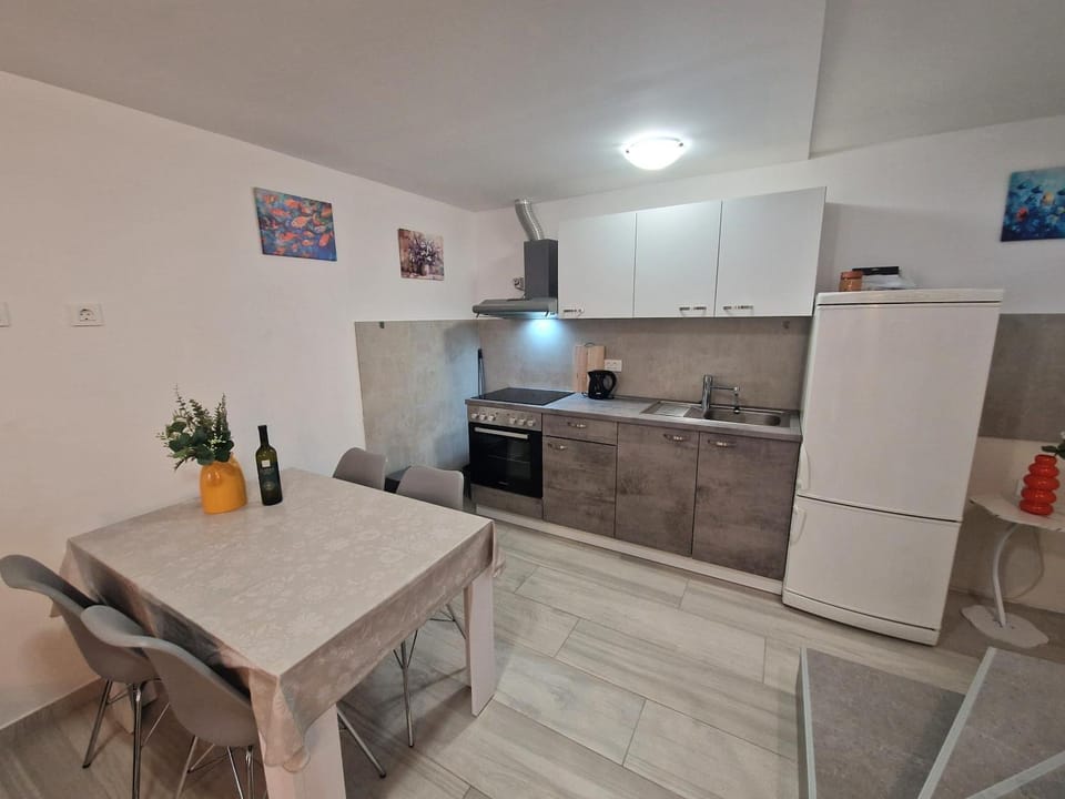 Apartment SIROVICA Apartment in Lika-Senj County