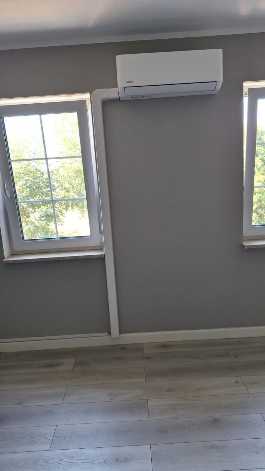 Bedroom, air conditioner