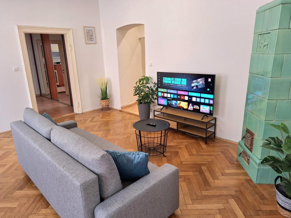 TV and multimedia, Living room