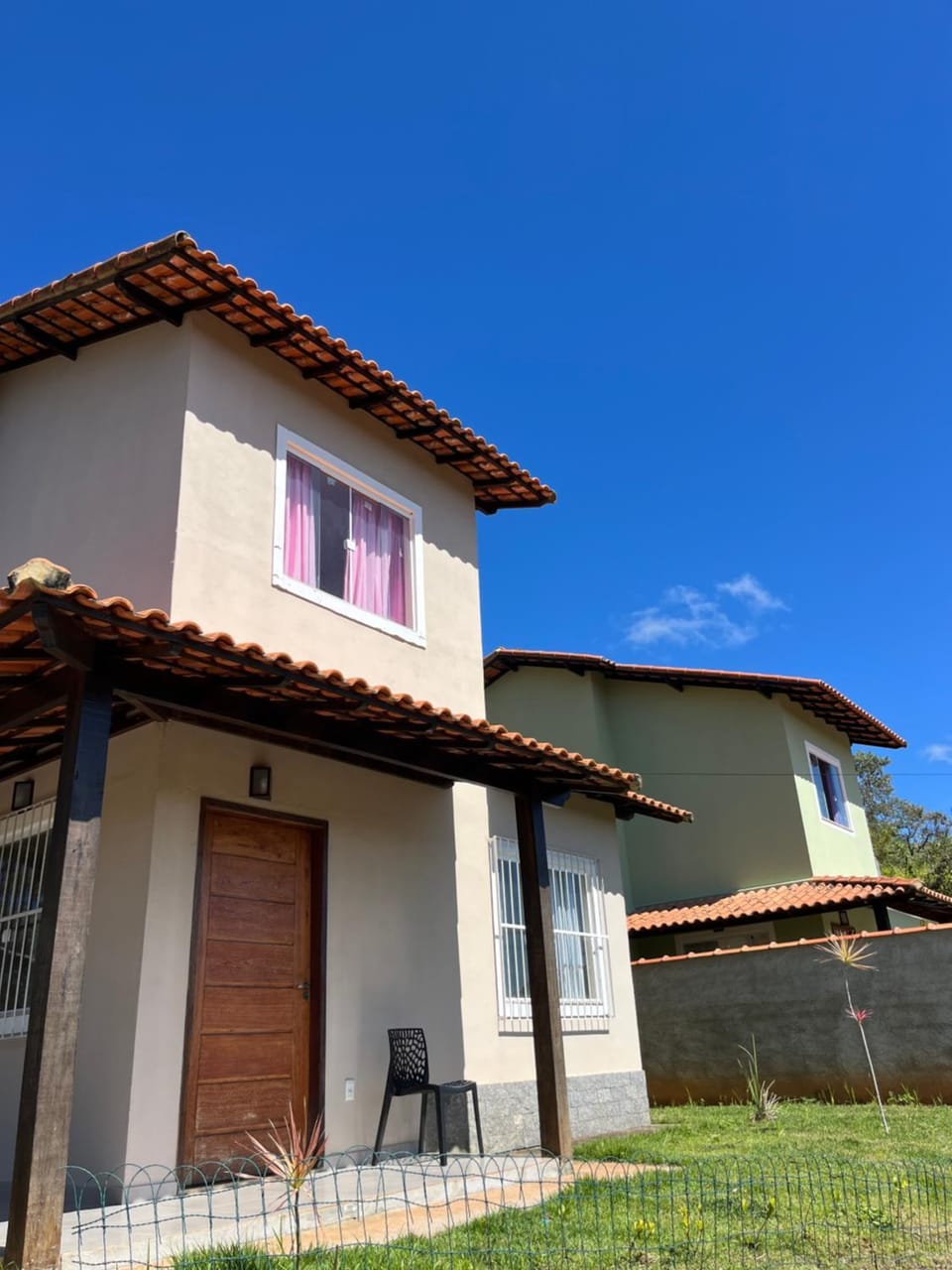 Monte Bello House in Miguel Pereira