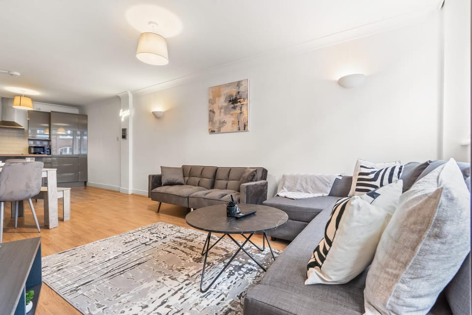 Leeds City Centre Apartment - Free Parking - Close to Arena - Sleeps 6 Apartment in Leeds