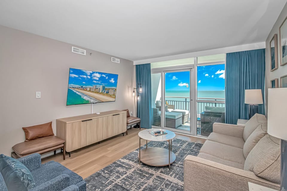 Direct Ocean Front Newly Renovated on Boardwalk! Apartment in Myrtle Beach