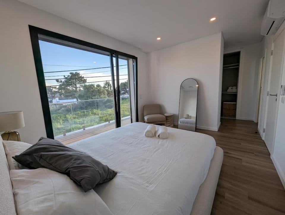 Caparica Sun & Serenity Villa in Costa da Caparica