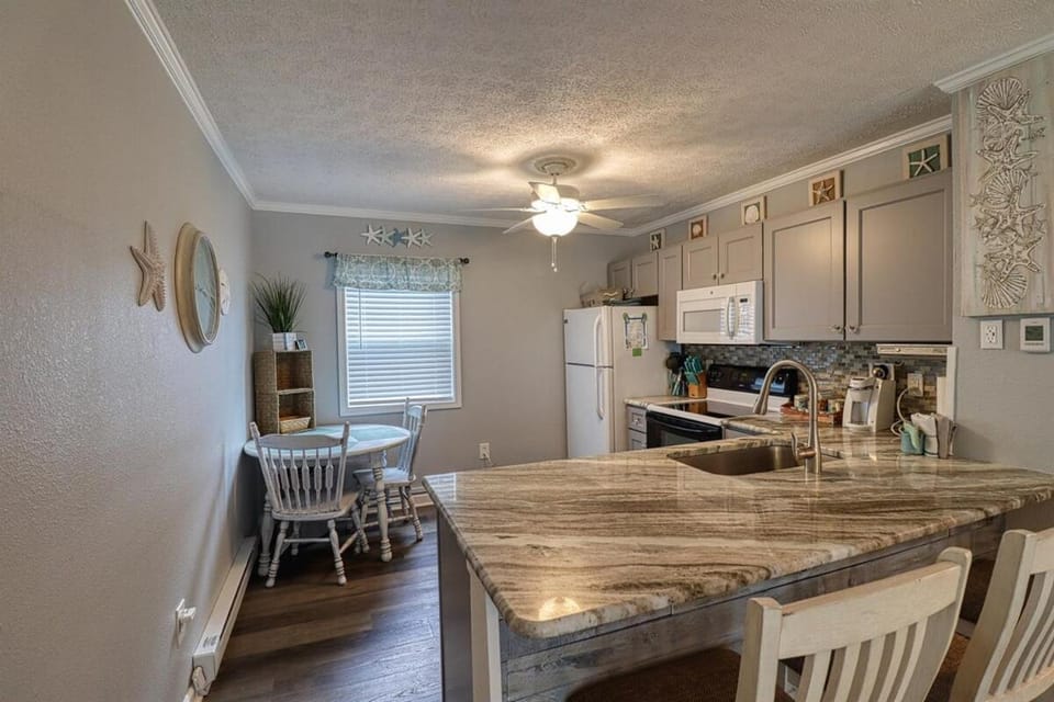 Oceanfront Comfort at Coastal Wonderland Apartment in North Topsail Beach