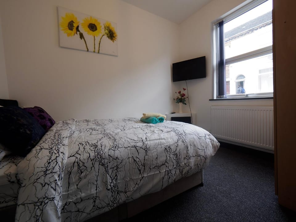 Chatham lodge Cosy Large Double Room 1 Bed and Breakfast in Stoke-on-Trent