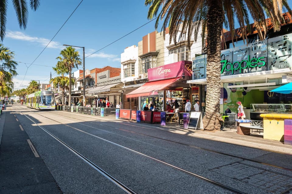 Day, Neighbourhood, Street view, Location