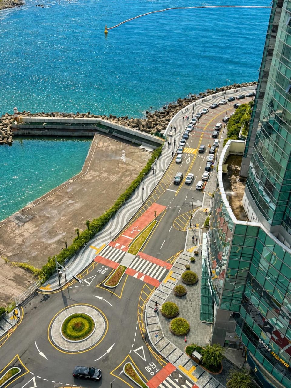 View (from property/room), Sea view, Street view