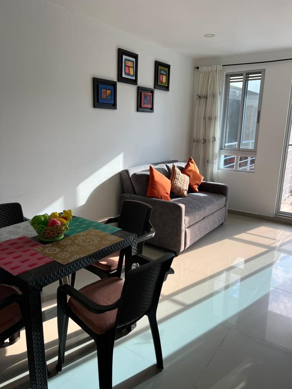 Living room, Dining area
