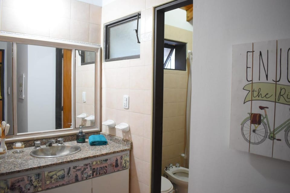Bathroom, towels