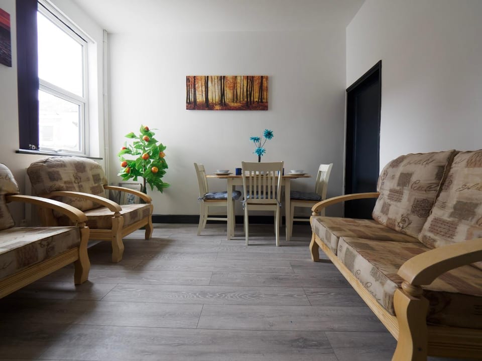 Chatham Lodge Double Room 4 Bed and Breakfast in Stoke-on-Trent